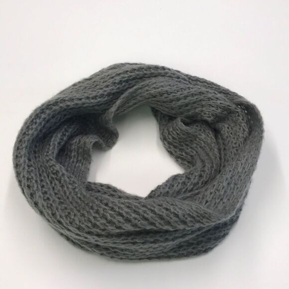 Infinity scarf - Picture 1 of 2